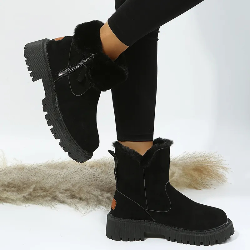 QUILTED CHELSEA BOOT FOR WOMEN