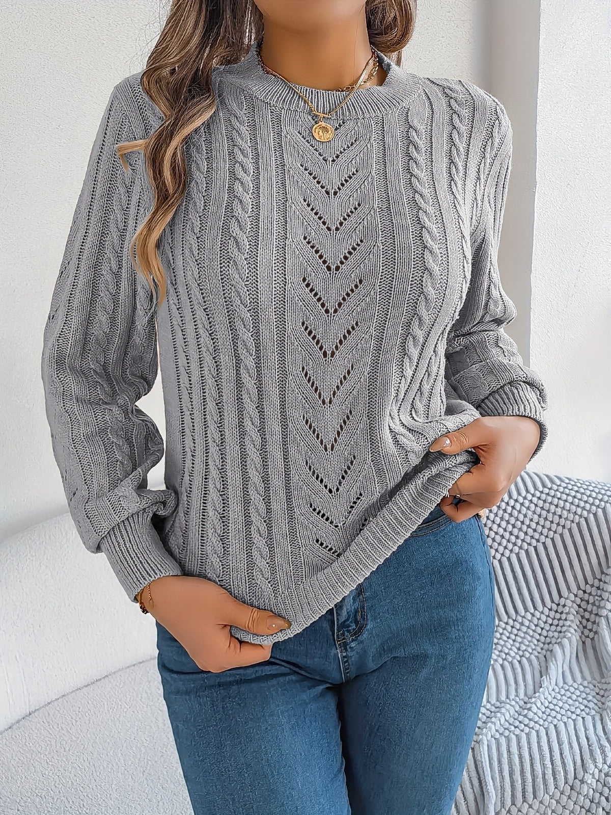 TEXTURED CABLE KNIT SWEATER FOR WOMEN