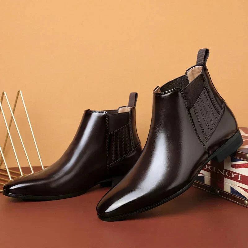 POINTED TOE CHELSEA BOOT FOR WOMEN