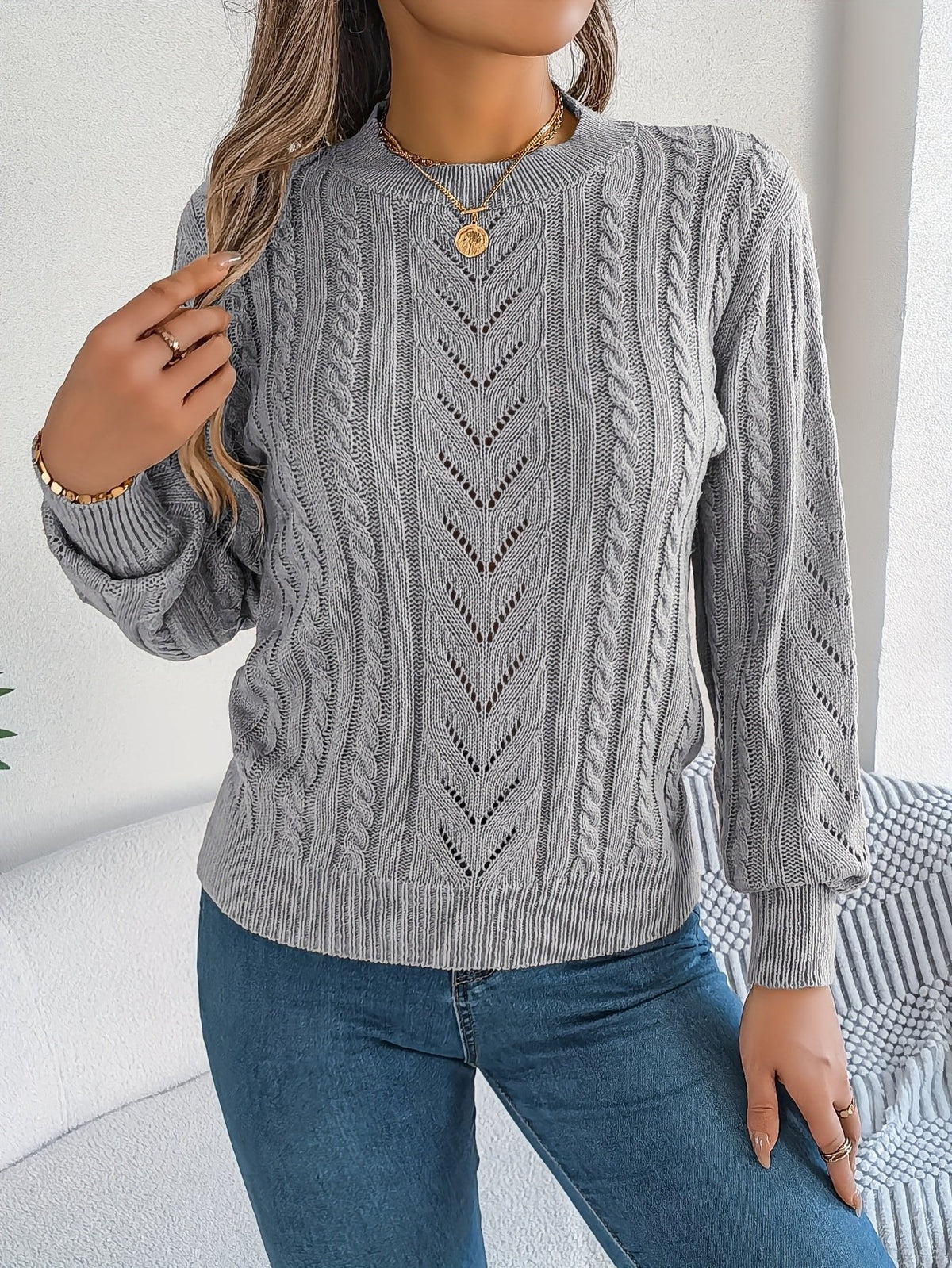 TEXTURED CABLE KNIT SWEATER FOR WOMEN