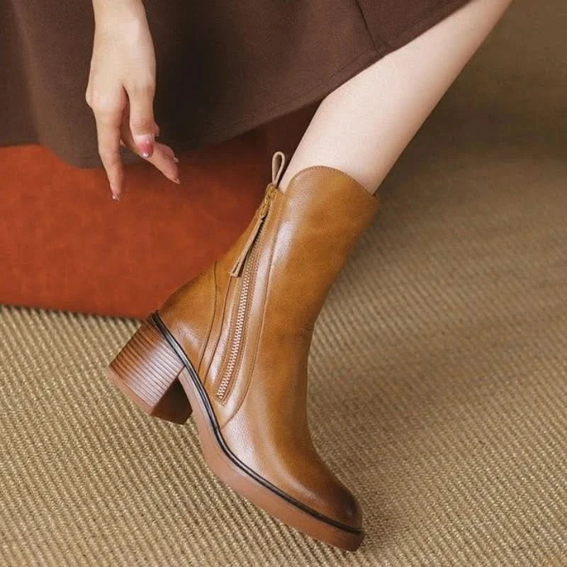 SIDE-ZIP LEATHER BOOT FOR WOMEN