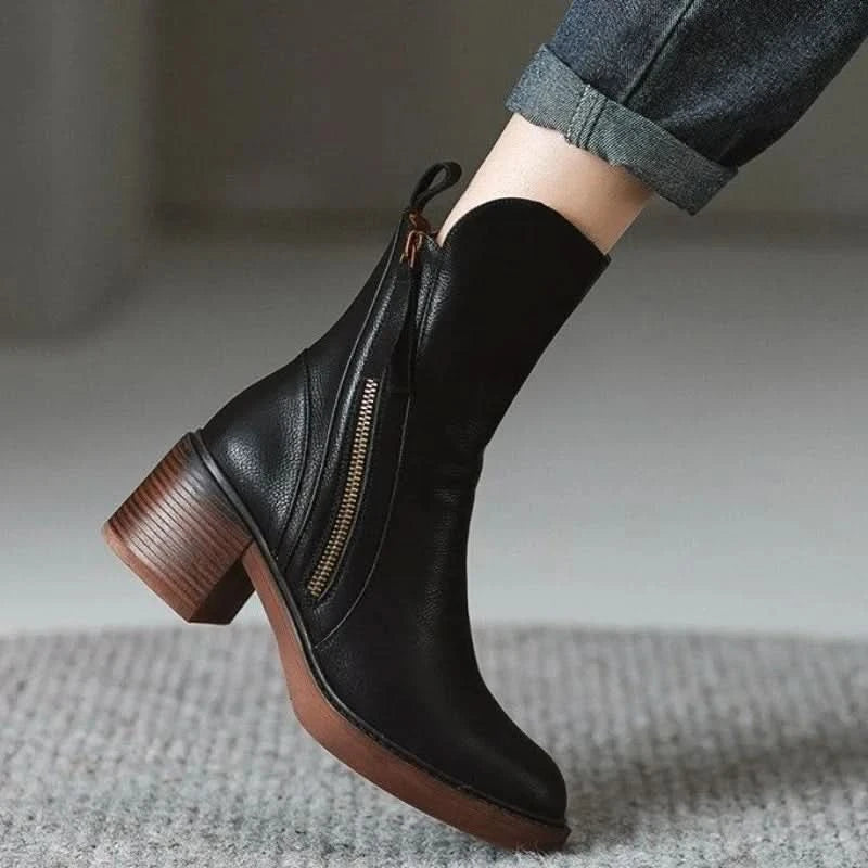 SIDE-ZIP LEATHER BOOT FOR WOMEN