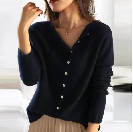 BUTTON-FRONT KNIT CARDIGAN FOR WOMEN