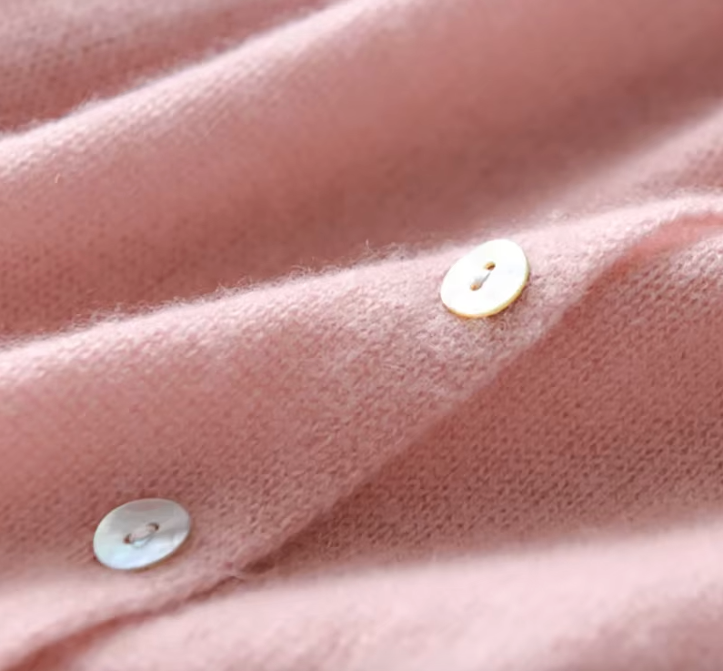 BUTTON-FRONT KNIT CARDIGAN FOR WOMEN