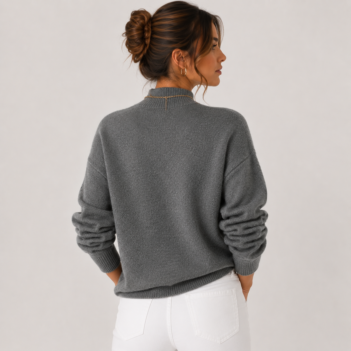 TURTLENECK KNIT SWEATER FOR WOMEN