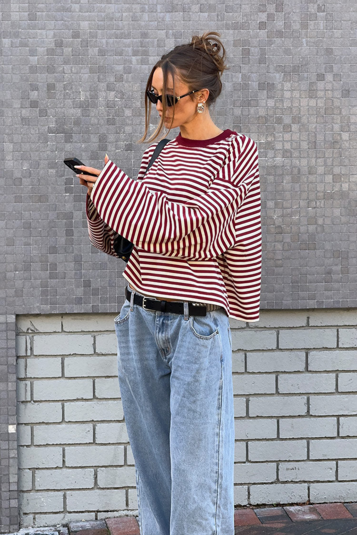 STRIPED OVERSIZED KNIT SWEATER FOR WOMEN