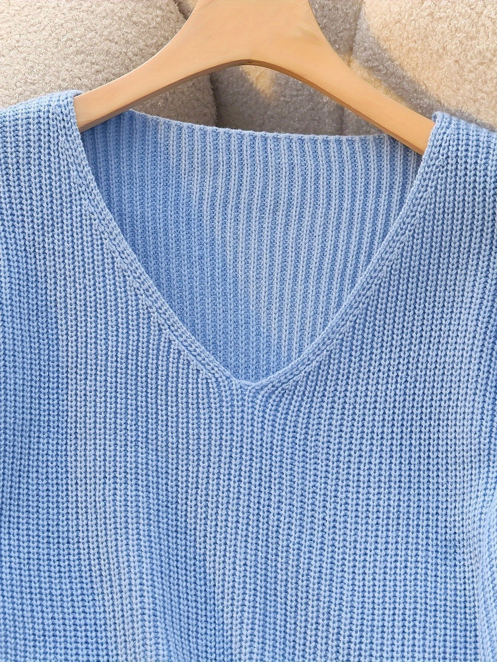 RIBBED V-NECK KNIT SWEATER FOR WOMEN