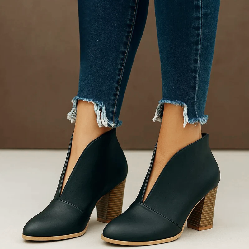 DEEP V-CUT CHELSEA BOOT FOR WOMEN