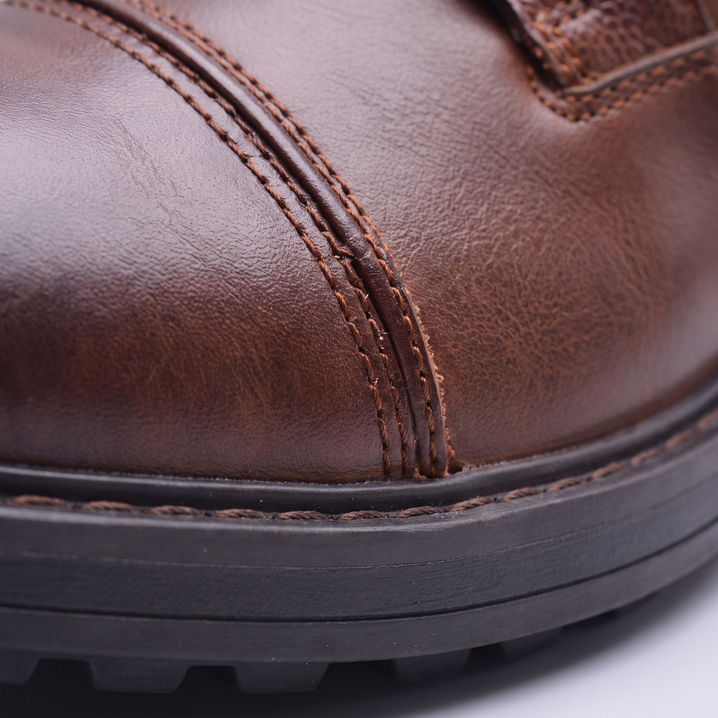 LACE-UP WINTER BOOT FOR MEN