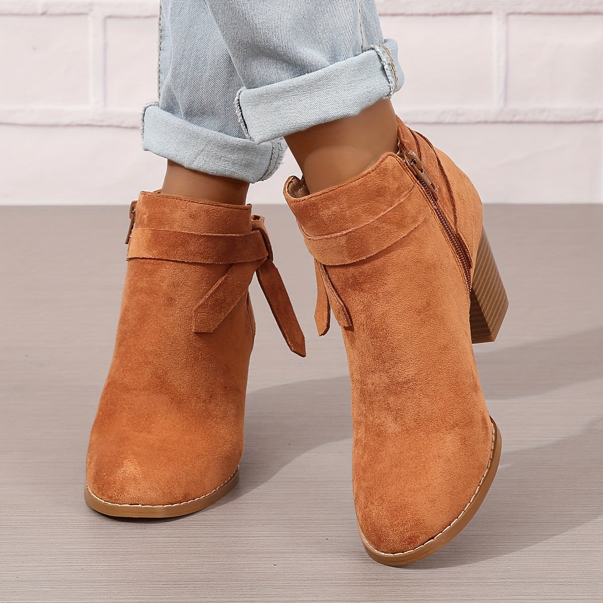 BLOCK HEEL CHELSEA BOOT FOR WOMEN