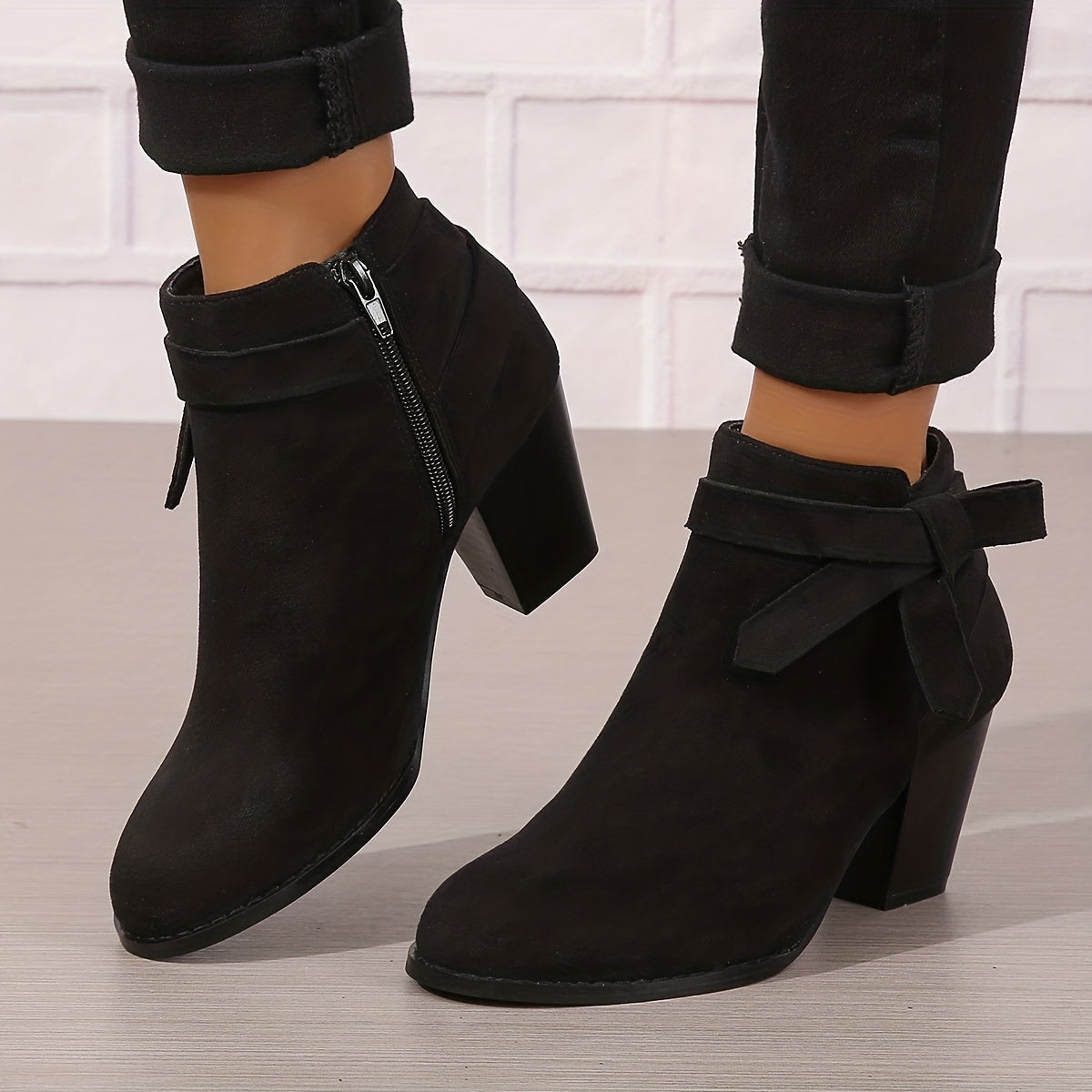 BLOCK HEEL CHELSEA BOOT FOR WOMEN