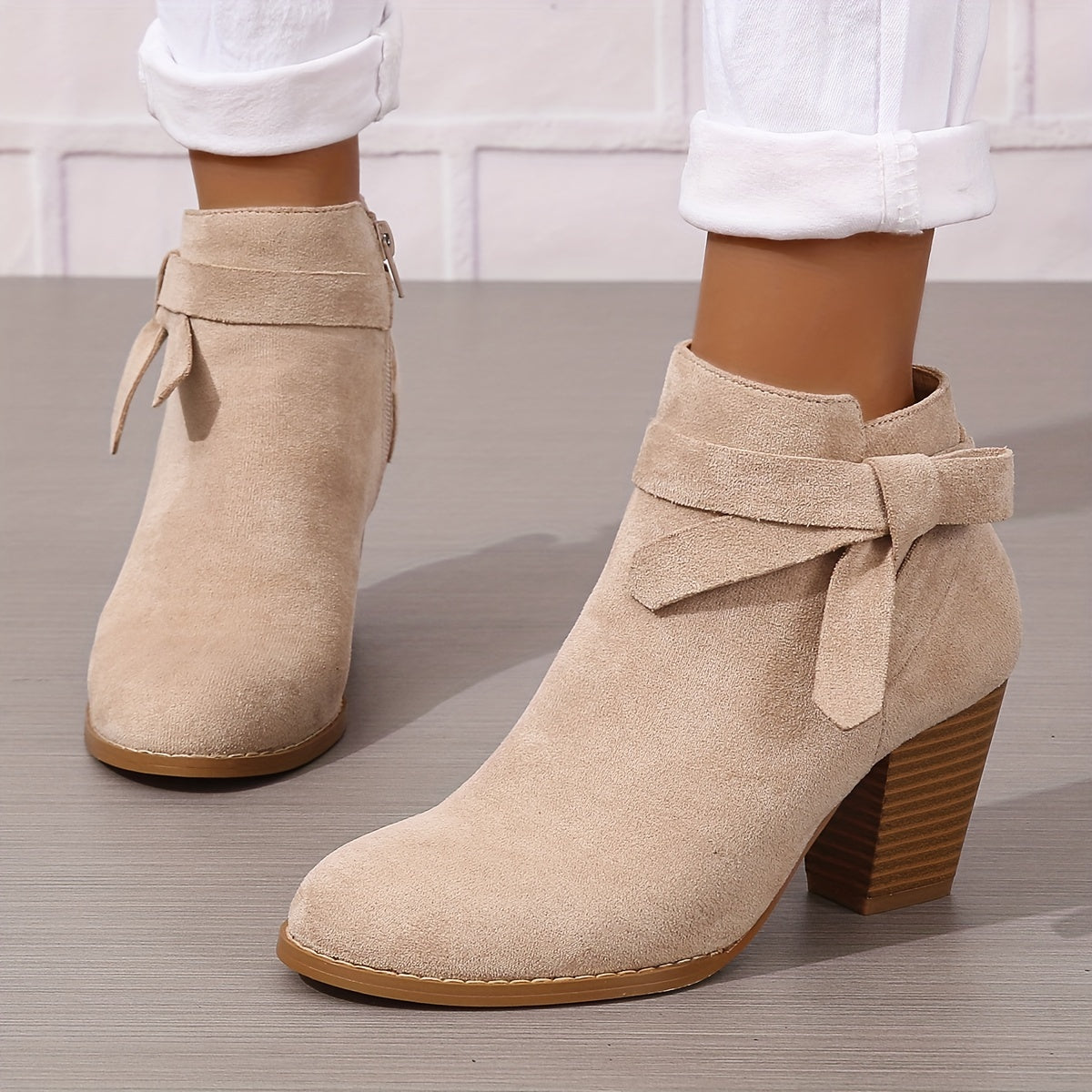 BLOCK HEEL CHELSEA BOOT FOR WOMEN