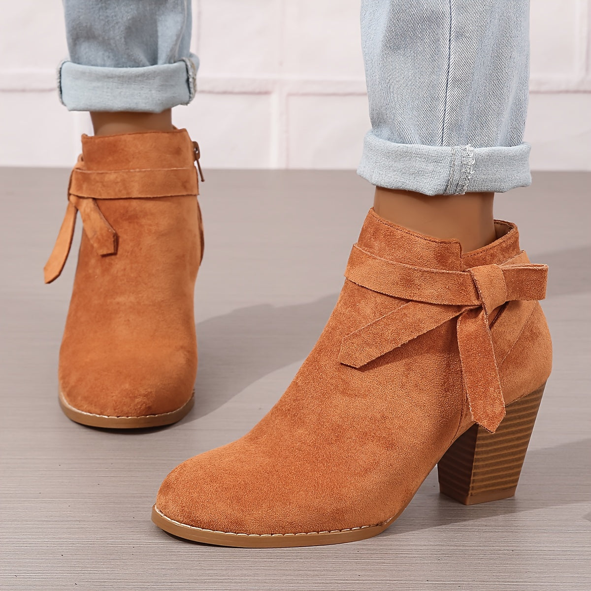BLOCK HEEL CHELSEA BOOT FOR WOMEN