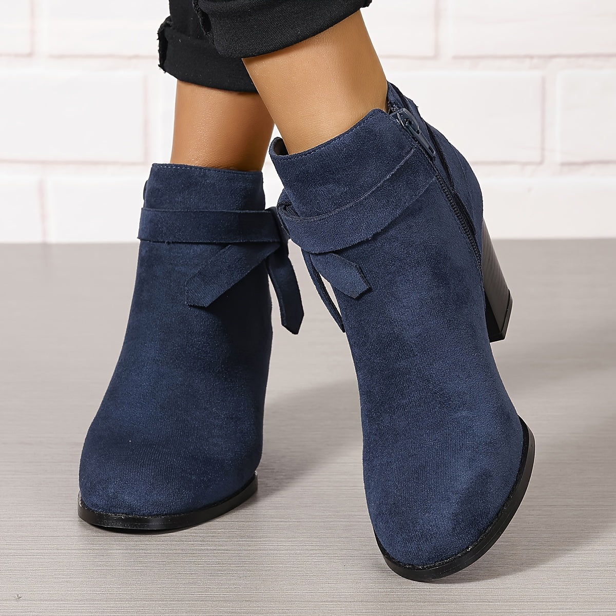 BLOCK HEEL CHELSEA BOOT FOR WOMEN