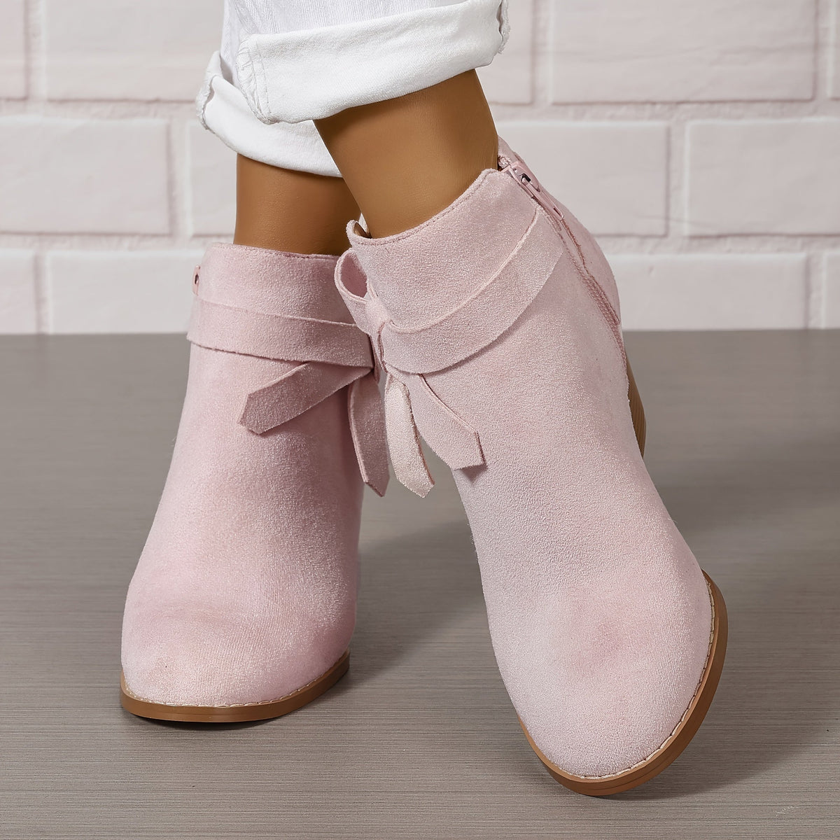 BLOCK HEEL CHELSEA BOOT FOR WOMEN