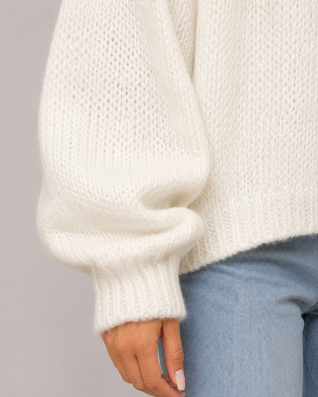 OVERSIZED CHUNKY KNIT SWEATER FOR WOMEN